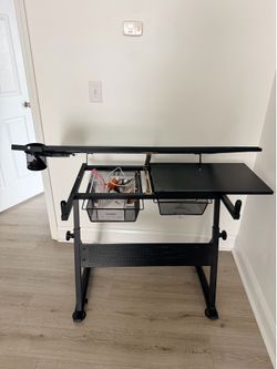 Art table
