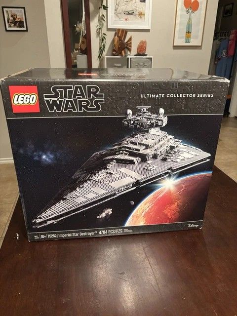 LEGO 75252 Star Wars Ultimate Collector Series Imperial Star Destroyer - New