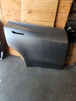 2020-2025 Tesla Model Y Right rear door shell oem