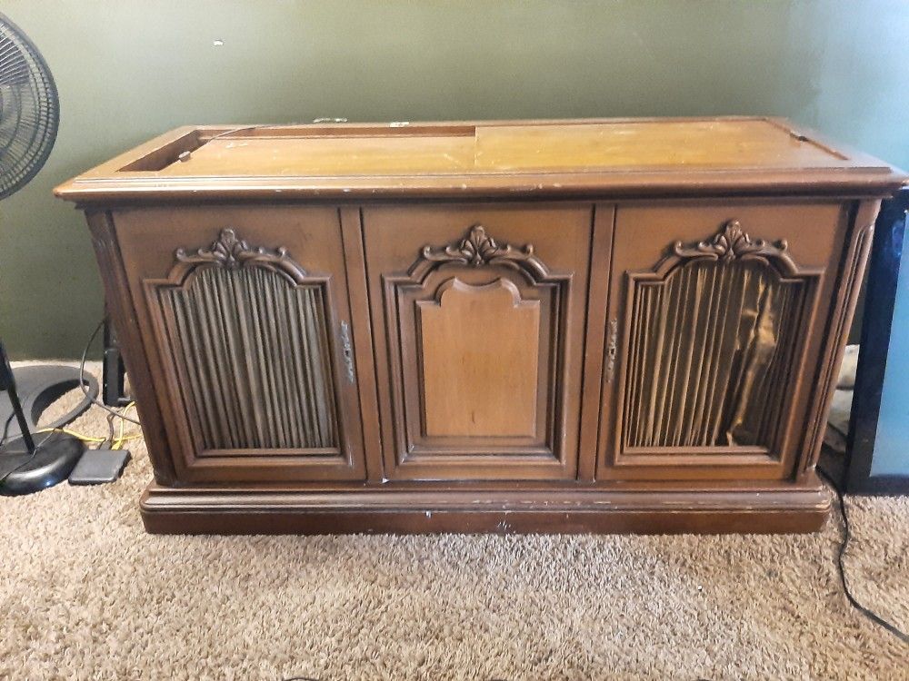 1960s Magnavox Media Cabinet- 8 track/Radio/Record Player