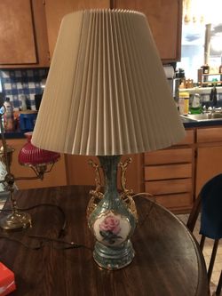 1940s Hand painted Eagle handle rose table lamp