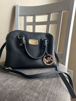 Black Micheal Kors Purse