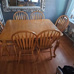 Table With 6 Chairs 