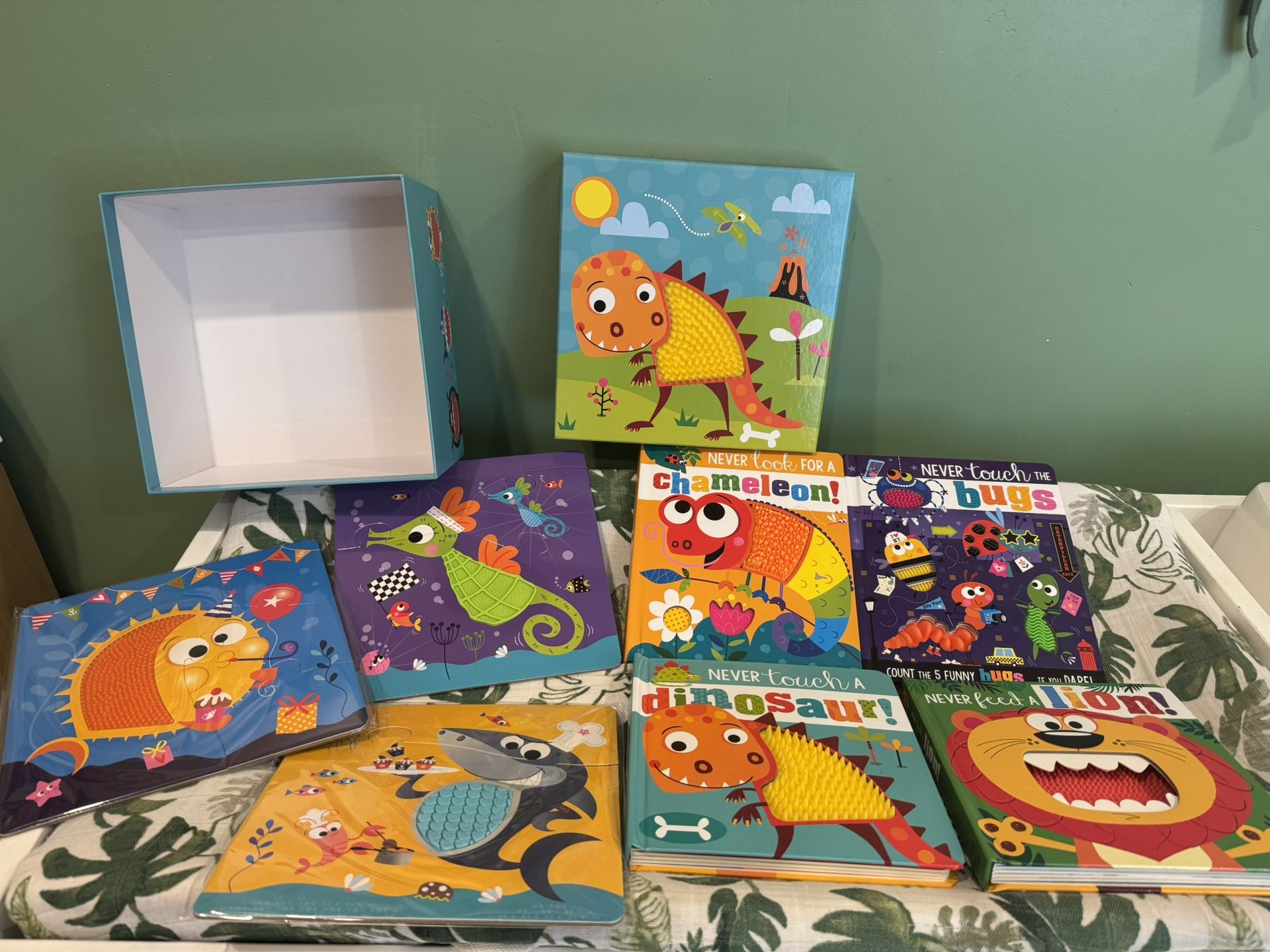 My Ultimate Never Touch Books Gift Box Set