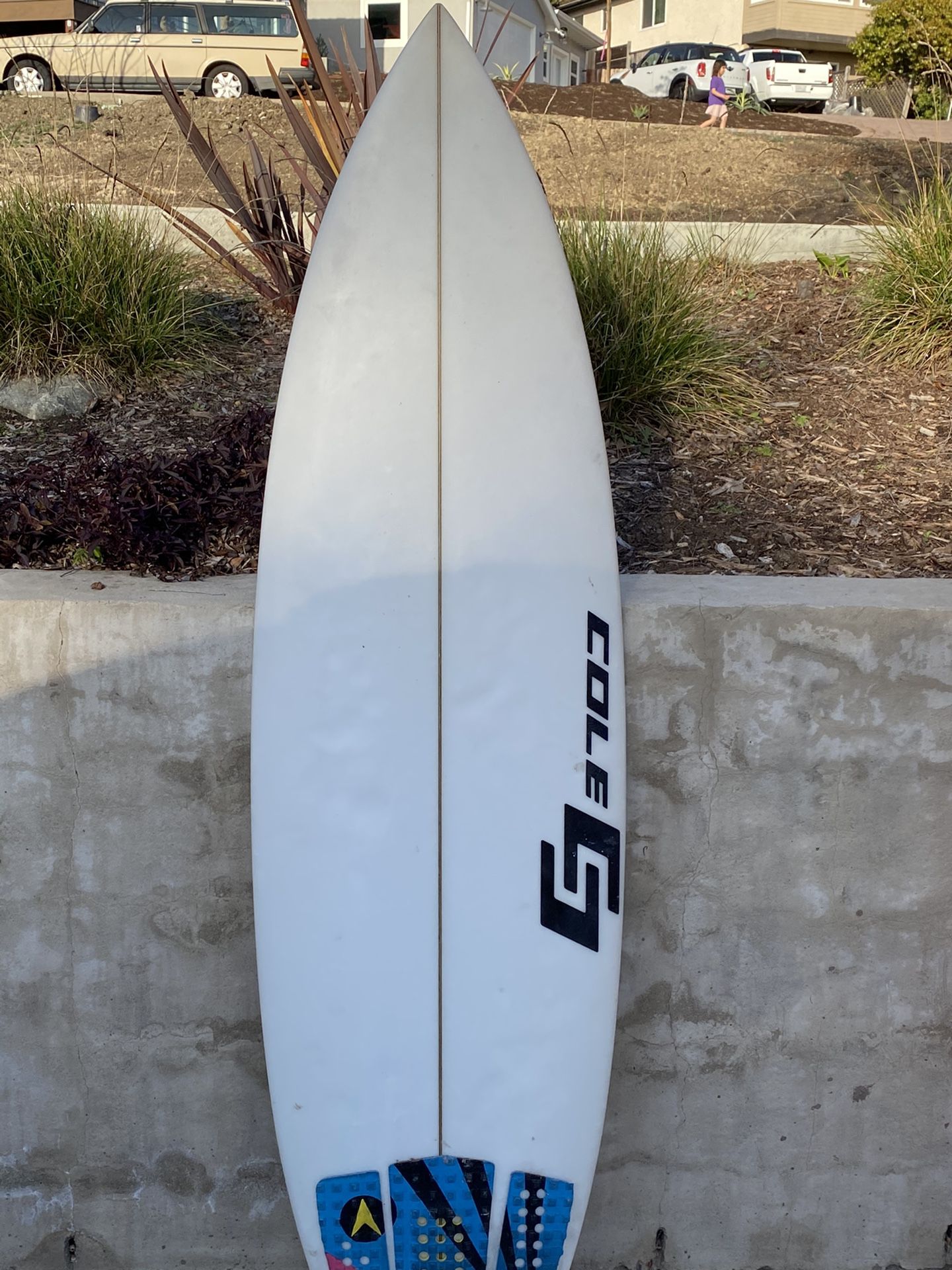 Cole surfboard V12