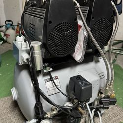 Jun-Air Oilless Medical / Dental /Industrial Grade Compressor