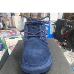 Bots Uggs Only 10.5