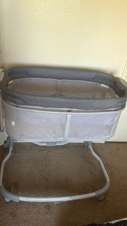 Newborn baby bassinet