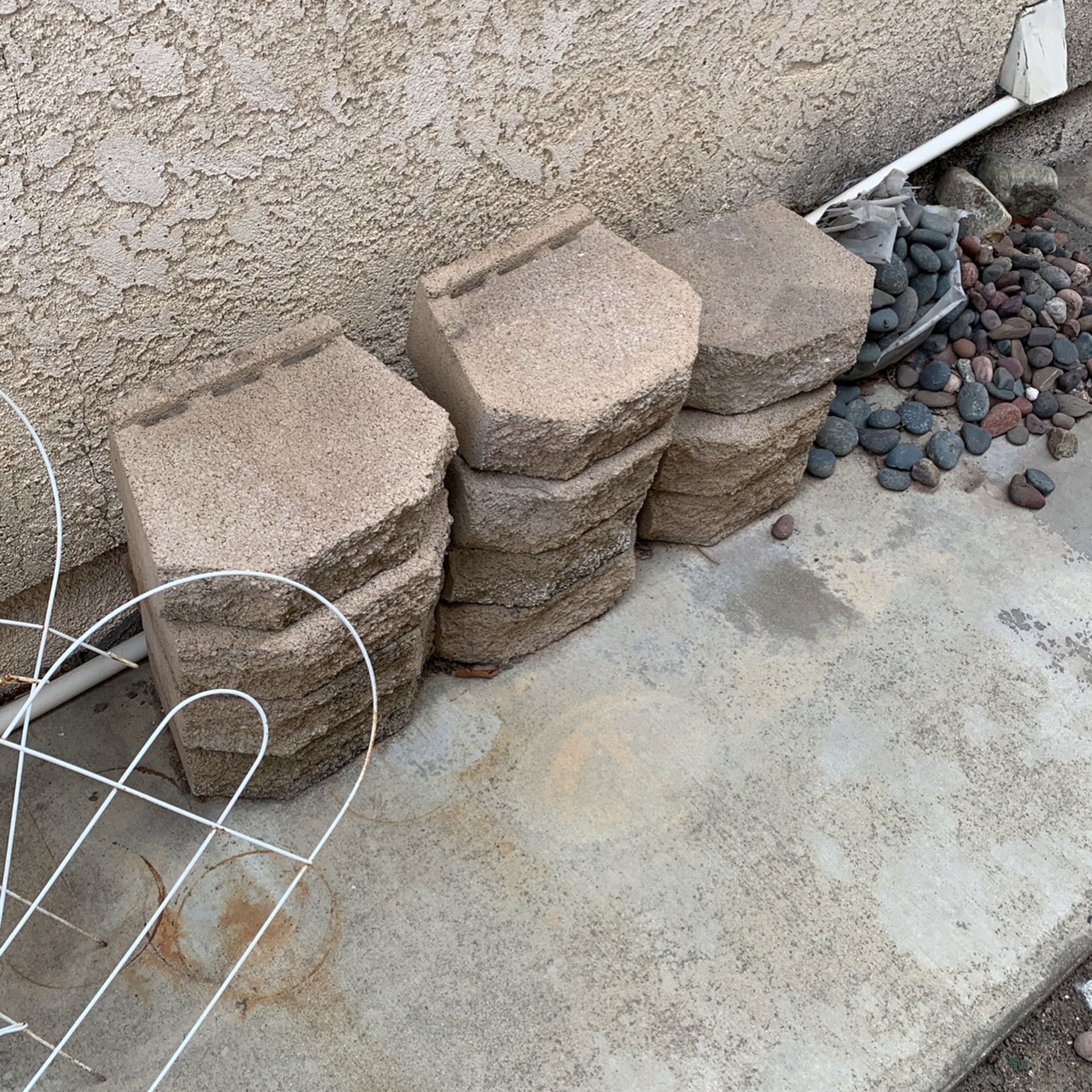 Free Blocks Check All Pics
