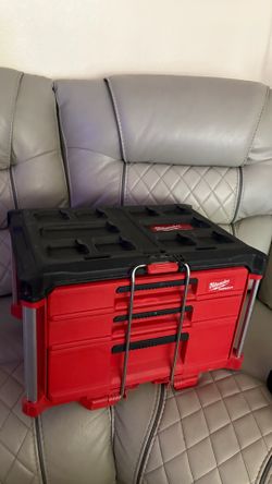 Milwaukee PACK-OUT 3 drawer Tool Box