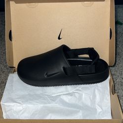 Nike calm slides