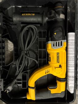DEWALT D25263K 1-1/8" D-Handle SDS Electric Corded Rotary Hammer w/ Shocks  0587