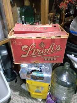 Vintage Strohs Beer Box And Pin Box 