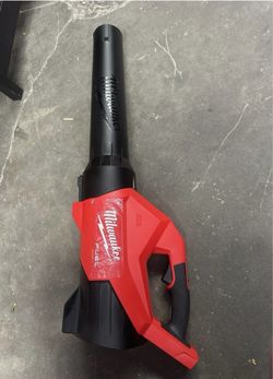 Milwaukee M18 FUEL Cordless Leaf Blower