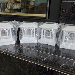 Fence post Solar-powered lights