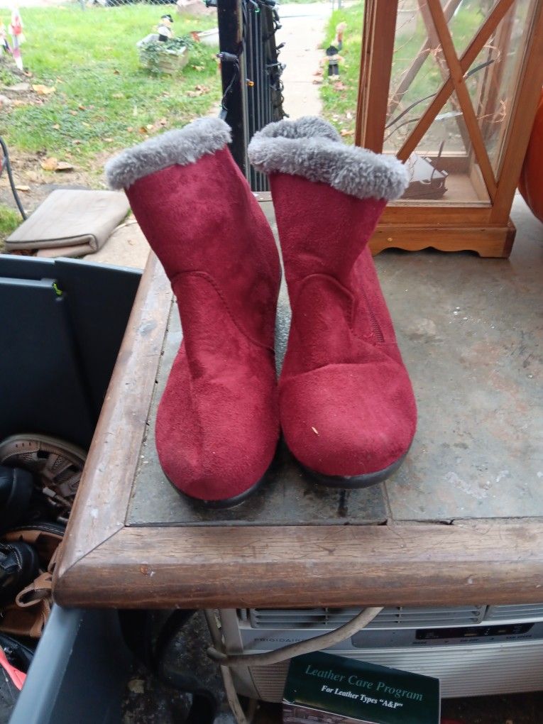 Women's Slipper Boots