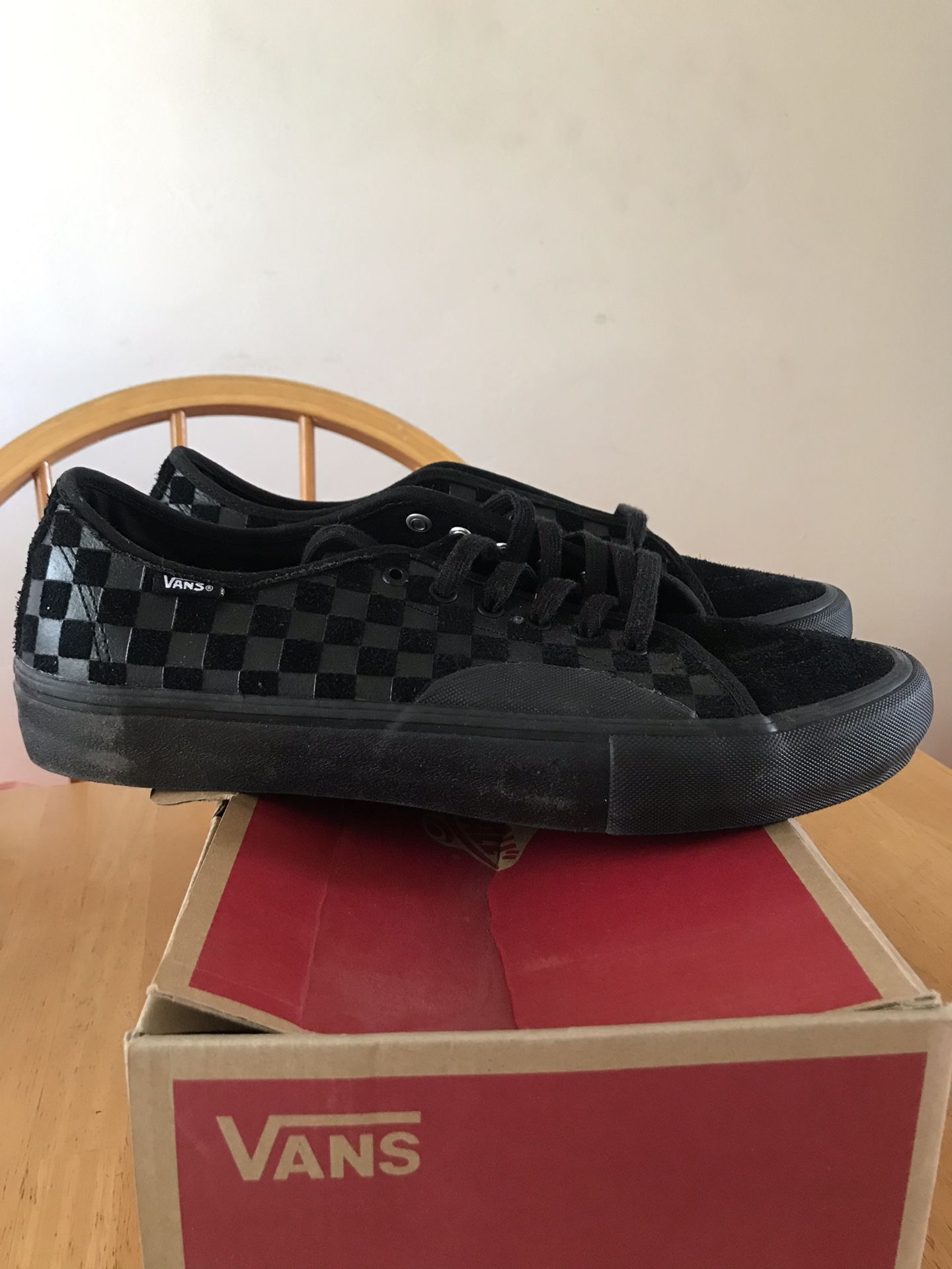 Brand new vans AV classic pro hairy suede black skate skateboard shoes men’s size 13