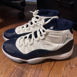 Jordan 11s 