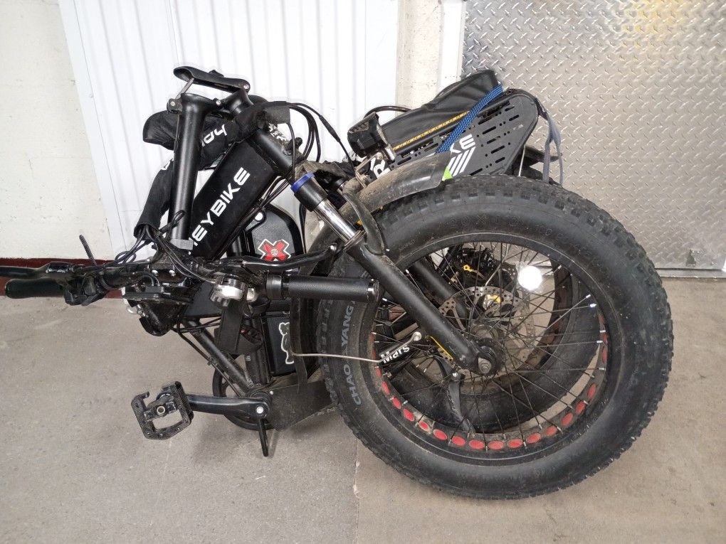 🚲 Foldable Heybike Electric Bike – Great Condition! 🔋