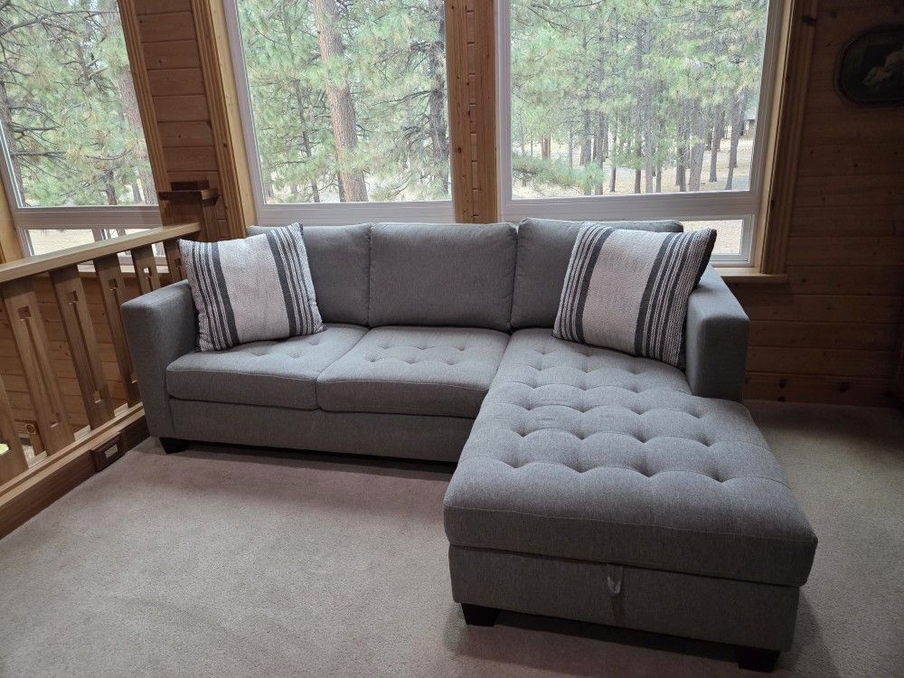 Grey Couch With Chaise Lounge
