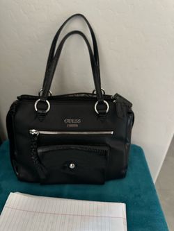 Black Guess Purse , like new condition