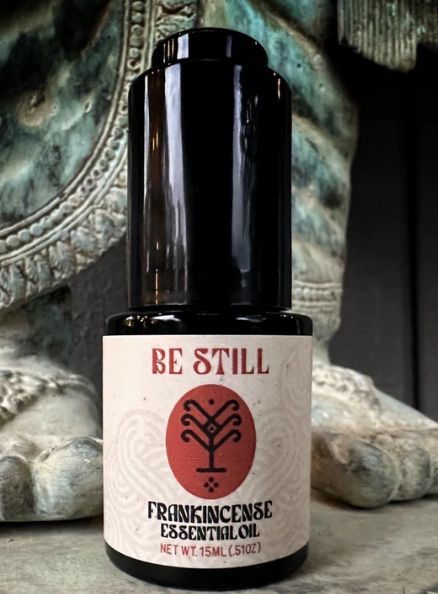 Artisanal Royal Green Frankincense essential oil (15 mL)