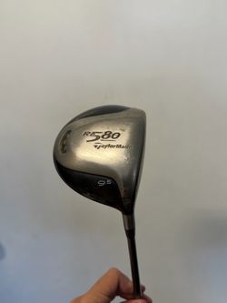 Taylormade R580 Golf driver right handed stiff flex