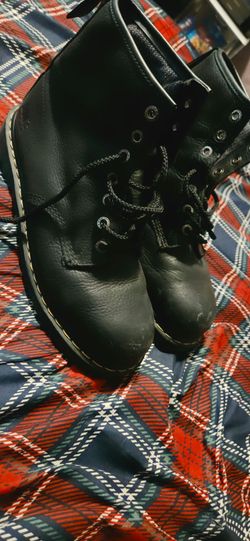 Doc Marten 7B10 Steel Toe