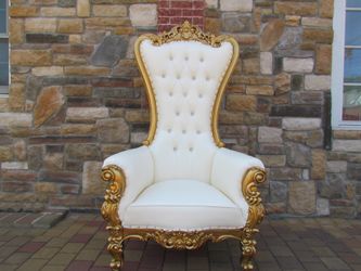 Singular Throne Chair 