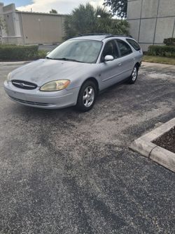 2003 Ford Taurus