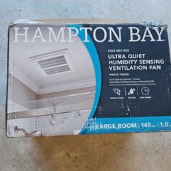 Hampton Bay 140 CFM Ceiling Humidity Sensing Bathroom Exhaust Fan  (MISSING COVER )