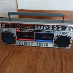 Rising Boombox Stereo