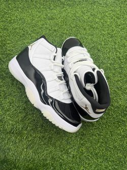 New Jordan 11 “Gratitude” Size 11.5M