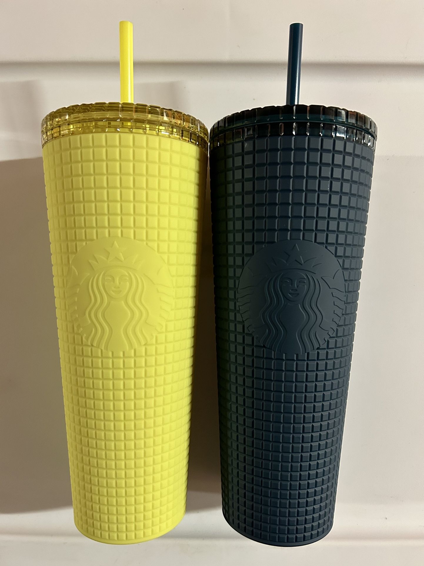 Starbucks Cups 🥤