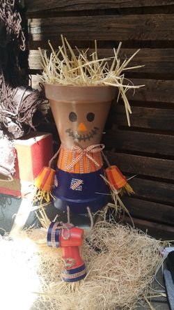 Scarecrow flower pot