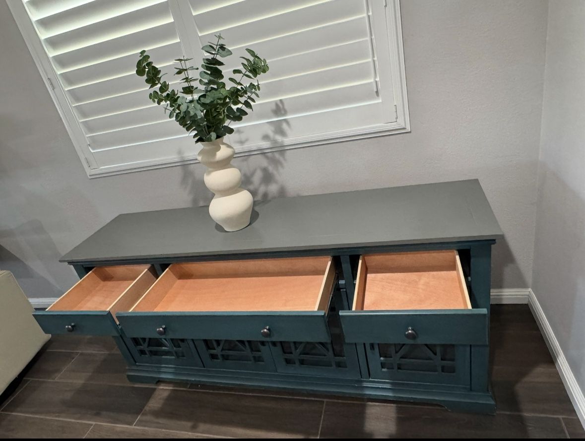 Sideboard/Buffet Cabinet