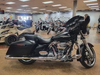 2017 Harley-Davidson Street Glide