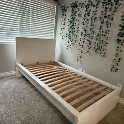 Bed Frame 