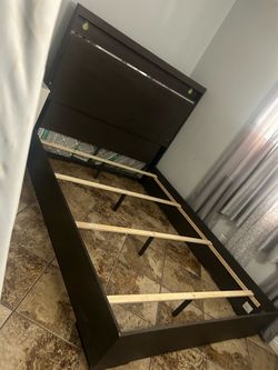 Queen bed