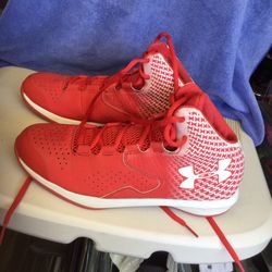 Under armor Sneakers Size 6.5 Y