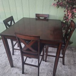 Height Table With Chairs 