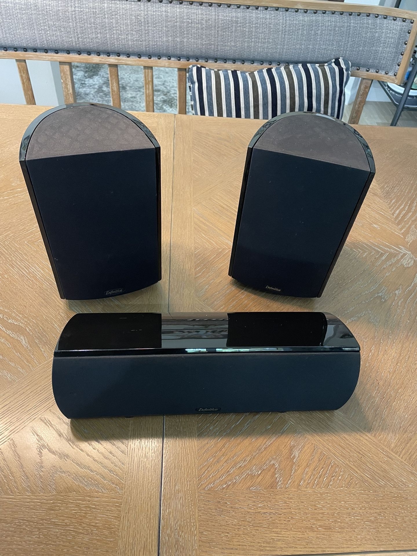 Definitive Technology ProMonitor 1000-2-Way Satellite or Bookshelf Speaker & Center Speaker for Home Theater, at Par with Any Large Speaker