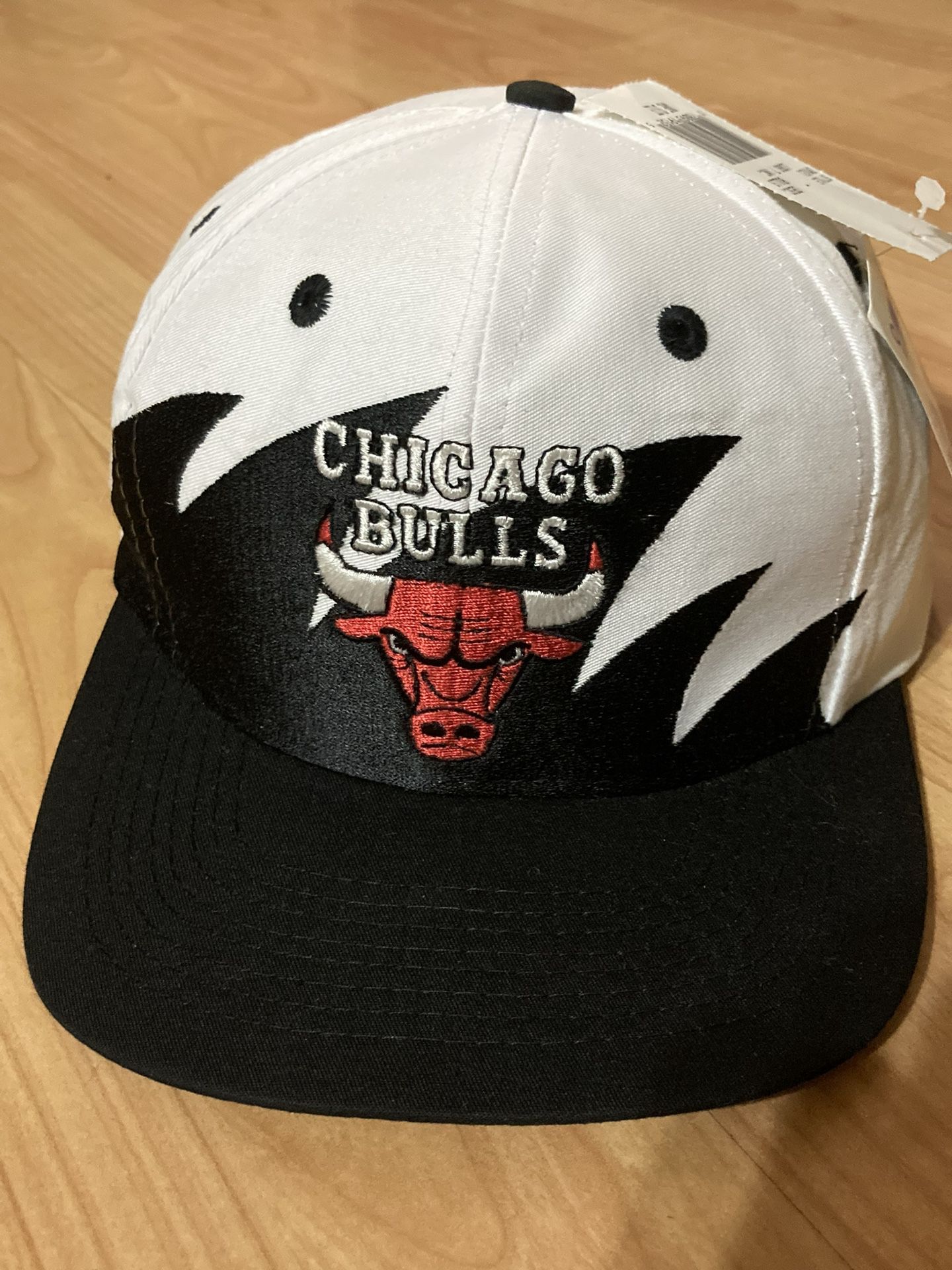 Vintage Chicago Bulls Sharktooth Hat