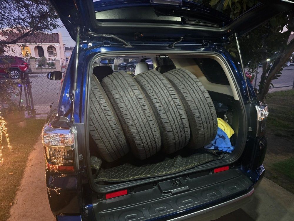 Bridgestone Dueler H/T 265/70R17