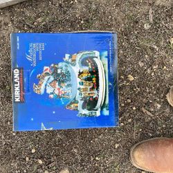 Musical Water Globe With Revolving Base