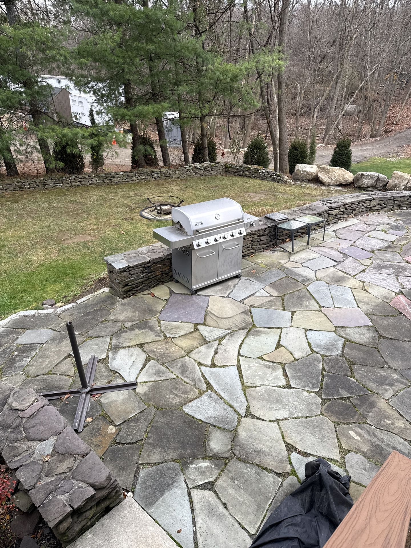 SS Monument grill 6 Burner - Pickup In Mahopac