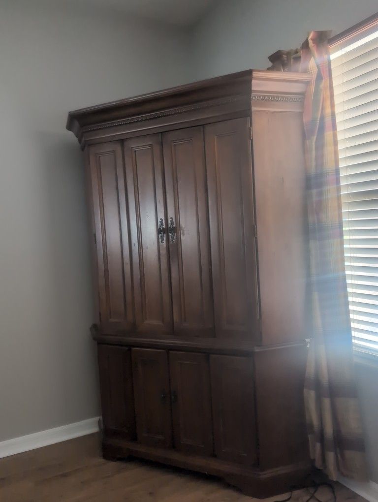 Tv DRESSER / Free 