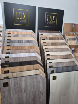 Vinyl Floor On SALE 🤩 ⭐️  Lux Company!!