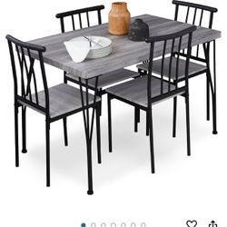 Brand New Kitchen Table With 4 Chairs