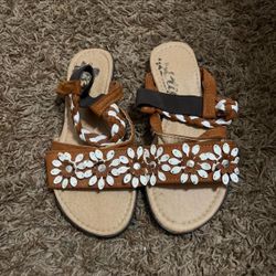 Flower sandals